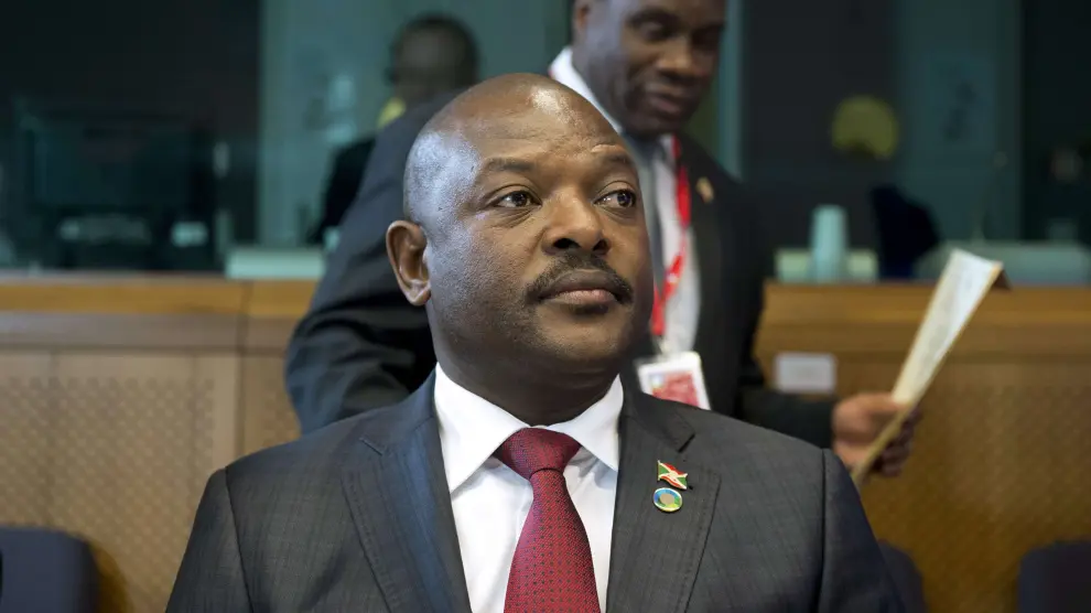 Pierre Nkurunziza destituido de la presidencia de Burundi.