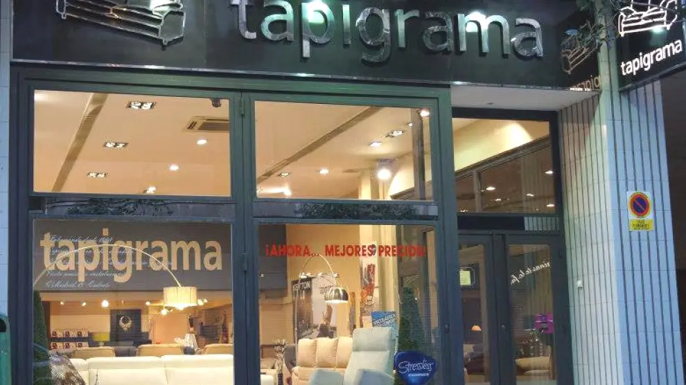 Imagen del exterior de la tienda de Tapigrama.