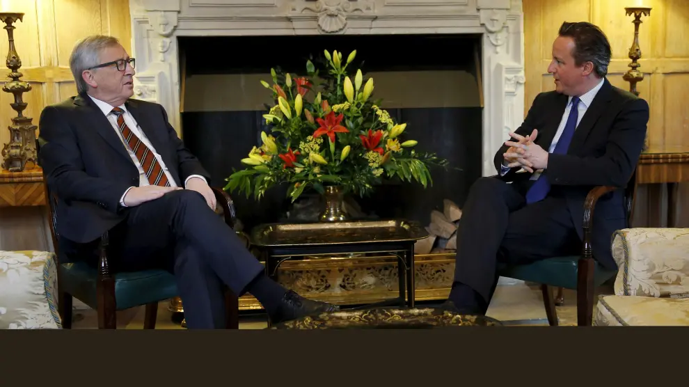 Cameron invitó este lunes a Juncker a la residencia campestre de Chequers