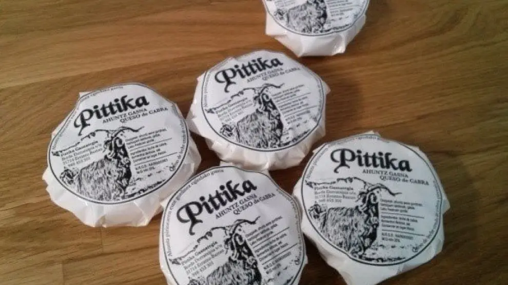 Por primera vez se comercializa en España un queso con leche de cabra pirenaica.