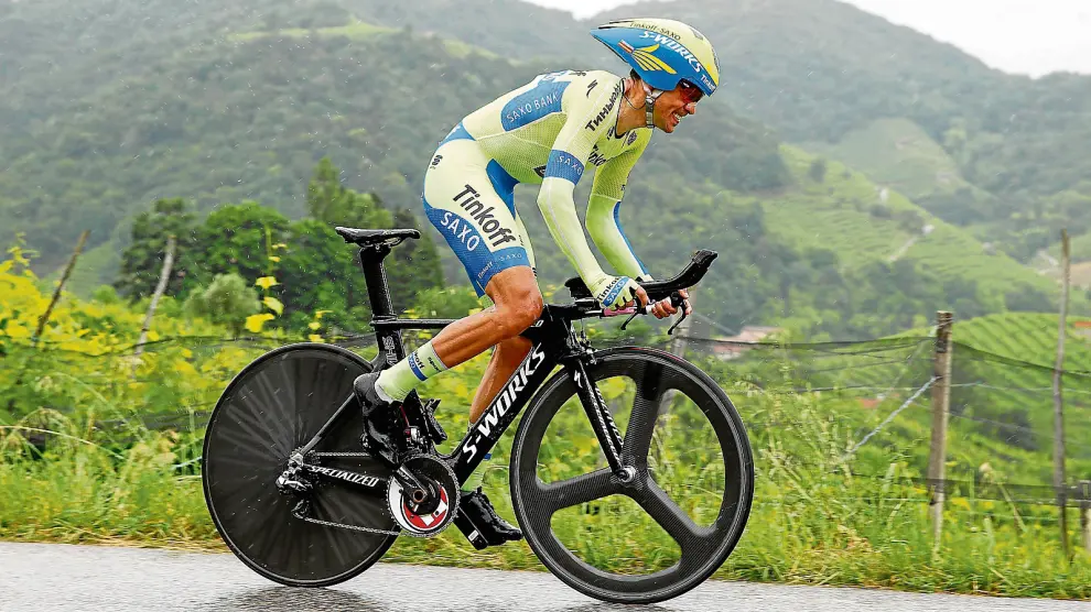 Contador en pleno esfuerzo en la contrarreloj de ayer entre Treviso y Valdobbiadene.