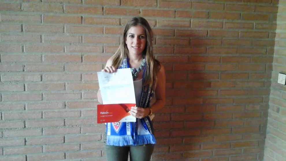 Laura Sánchez, ganadora de las dos entradas y el viaje.