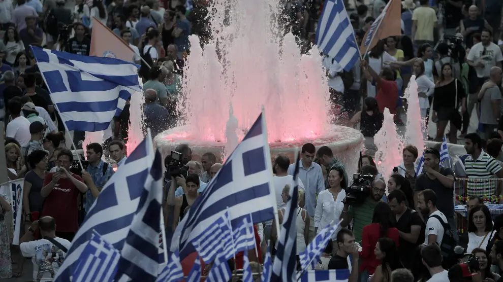 Grecia se planta ante la Troika
