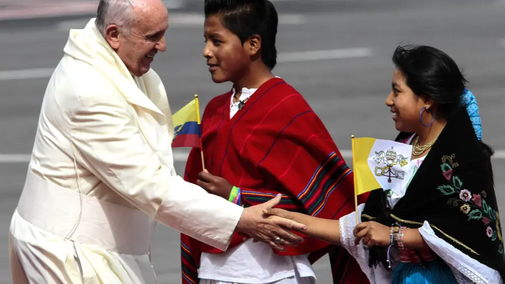 El papa Francisco en su llega a Quito.