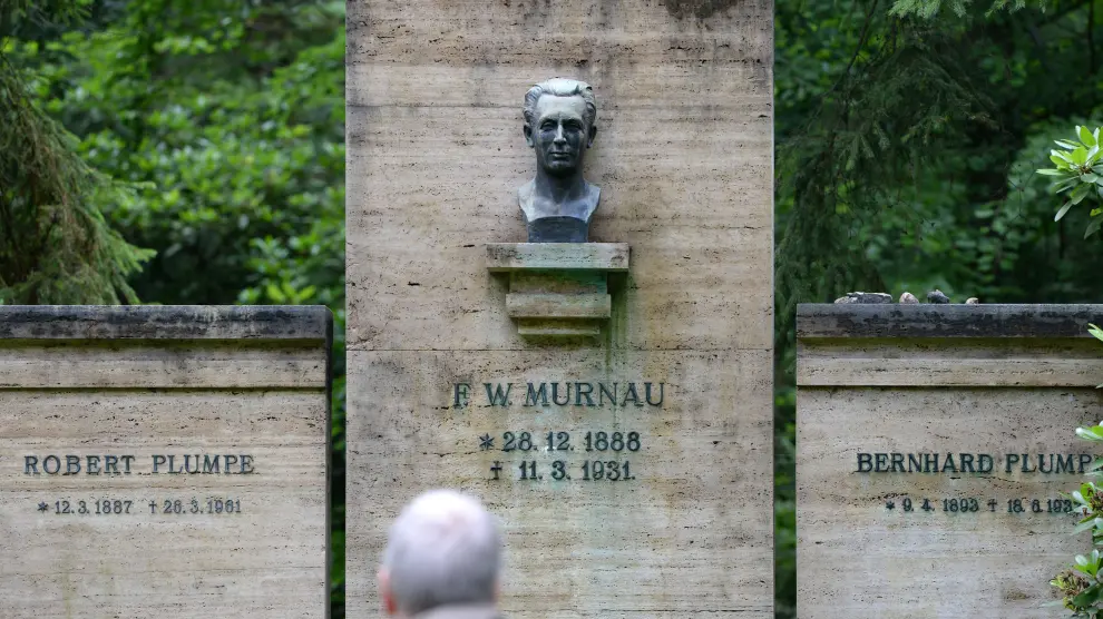 Monumento al cineasta Friedrich Wilhelm Murnau.