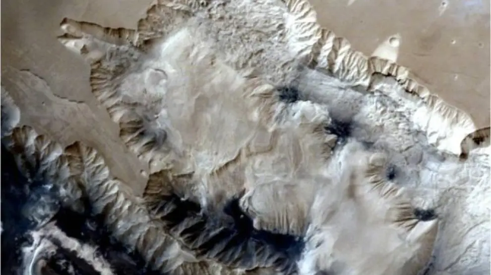 Imagen del cañón de Marte captada por la misión Mars Orbiter de La Indiao.