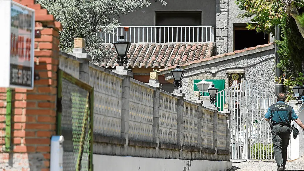 La Guardia Civil estuvo varios días recogiendo pruebas en la residencia.