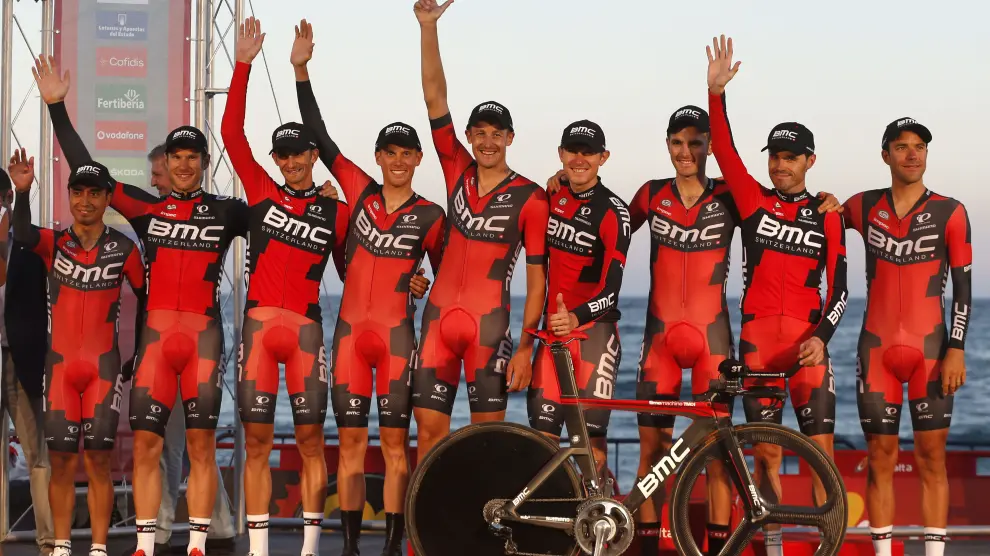 El BMC se ha proclamado vencedor de la contrarreloj inaugural de la Vuelta a España.
