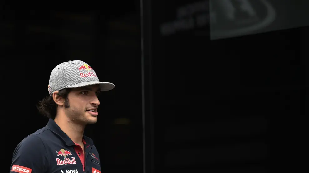 ?Carlos Sainz abandona el Gran Premio de Bélgica