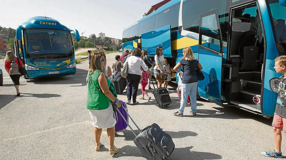 Los pasajeros que viajaban a Valencia efectuaron los transbordos en la estación de Teruel.