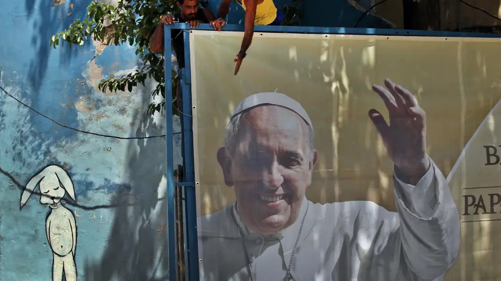 Una imagen del papa Francisco en la Plaza de la Revolución de La Habana.