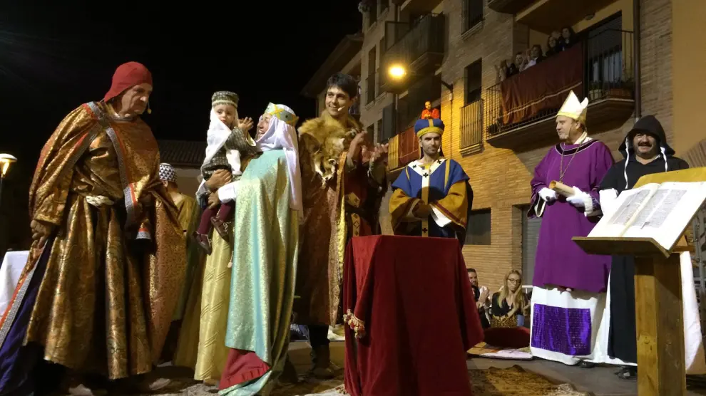 Evento de 'Cuna y corona' en Barbastro.