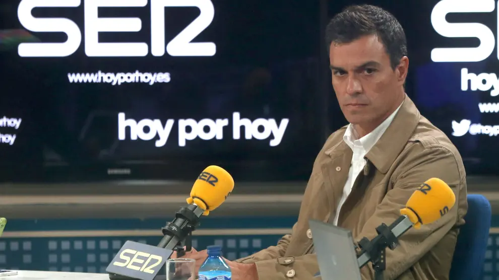 El secretario general del PSOE, Pedro Sánchez, durante una entrevista en la Cadena Ser.