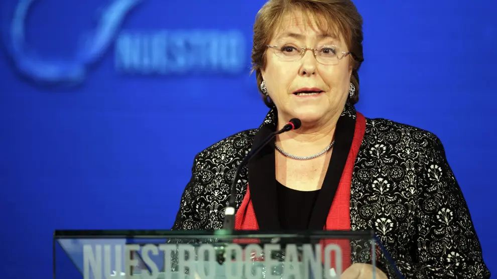 Bachelet anuncia la creación de un parque marino del tamaño de Italia junto a la isla de Pascua