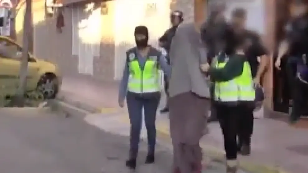 Detención de una joven en Xeraco (Valencia), acusada de sumarse a una red de captación yihadista.