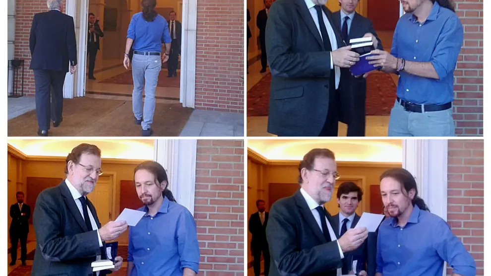 Combo de fotografías facilitadas por Podemos de su líder, Pablo Iglesias (d), entregando al presidente del Gobierno, Mariano Rajoy (i), tres libros, uno de ellos Juan de Mairena, de Antonio Machado