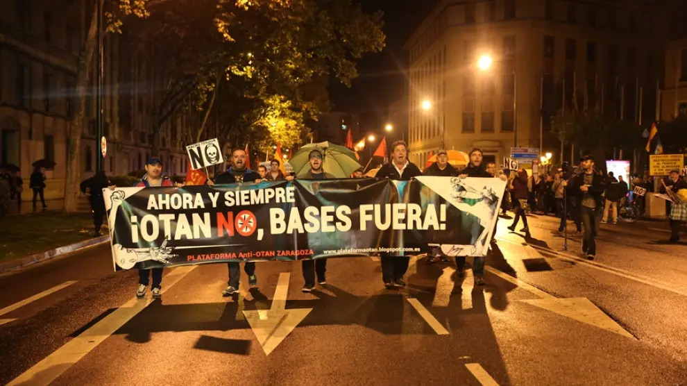 Protesta anti-OTAN en Zaragoza