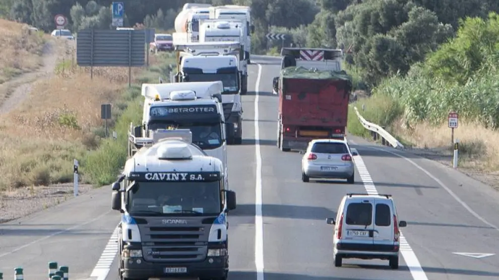 El transporte de mercancías repunta en Aragón tras caer un 52% durante la crisis