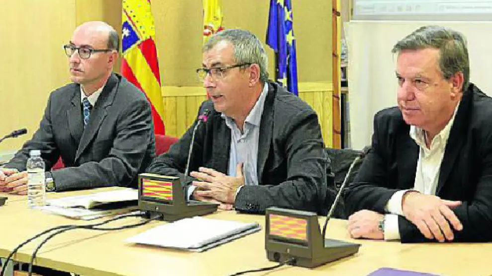 García Mongay (en el centro), director de Administración Electrónica