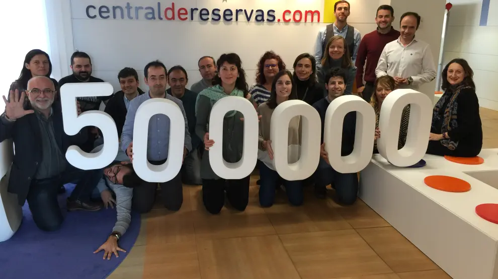 Celebración de loso 500.000 alojamientos en Centraldereservas.com