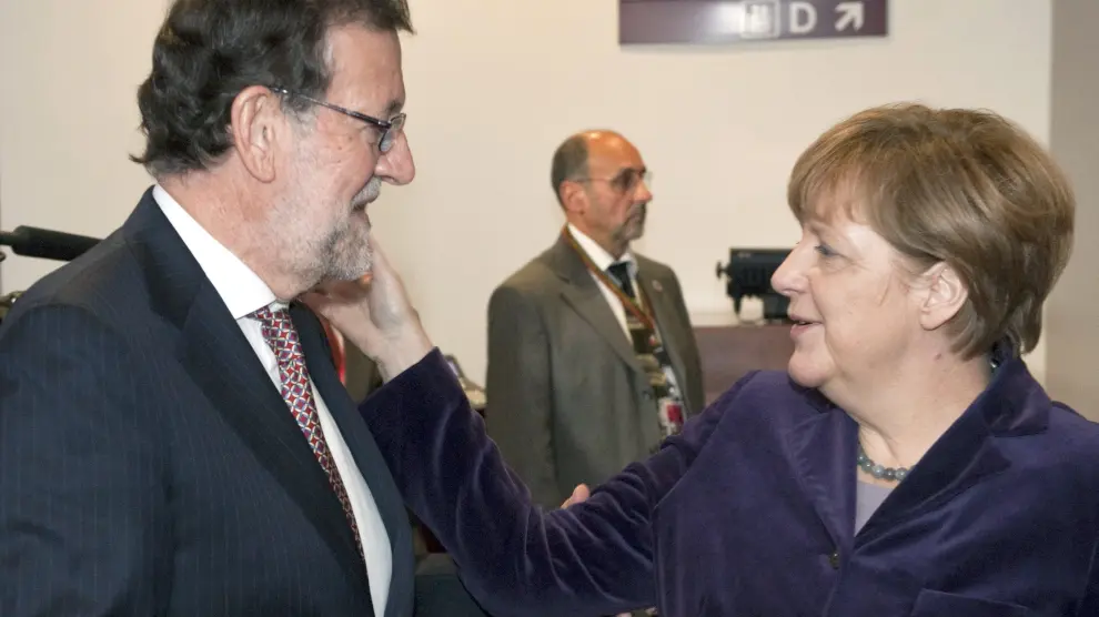 Angela Merkel se interesa por la salud de Mariano Rajoy tras la agresión