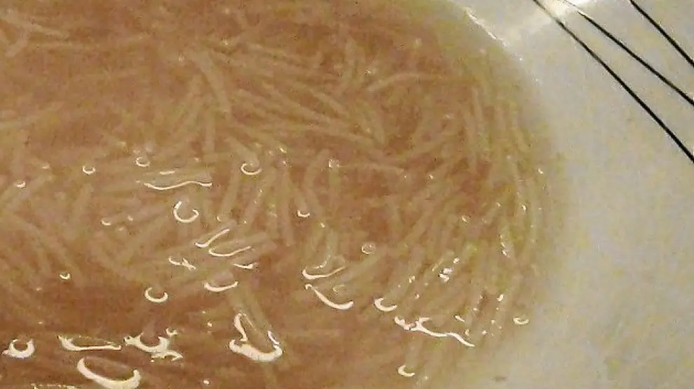 La sopa de fideos con la que comienza el menú de cocido.