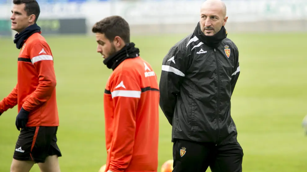 Ranko Popovic, durante el entrenamiento del Real Zaragoza de este viernes