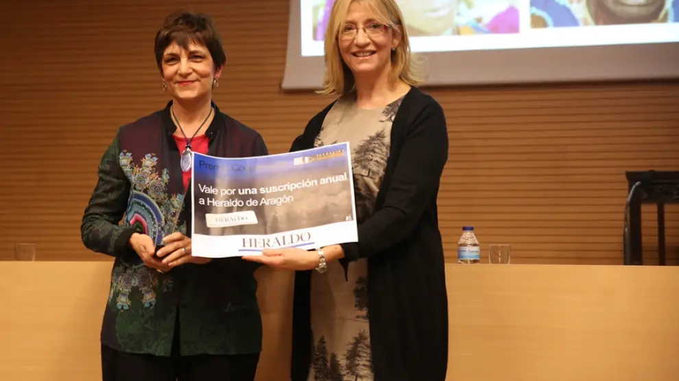 Teresa Sueiro (ganadora de Cooperación), ganadora de la suscripción de un año a Heraldo de Aragón