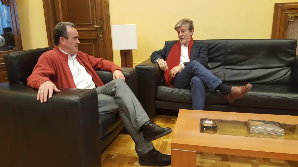 El alcalde de Zaragoza, Santisteve, y el presidente de la DPZ, Sánchez Quero