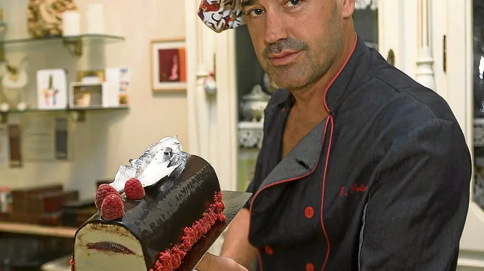 Gurutz Goikoetxea, maestro pastelero de Confitería Vilas, de Huesca.