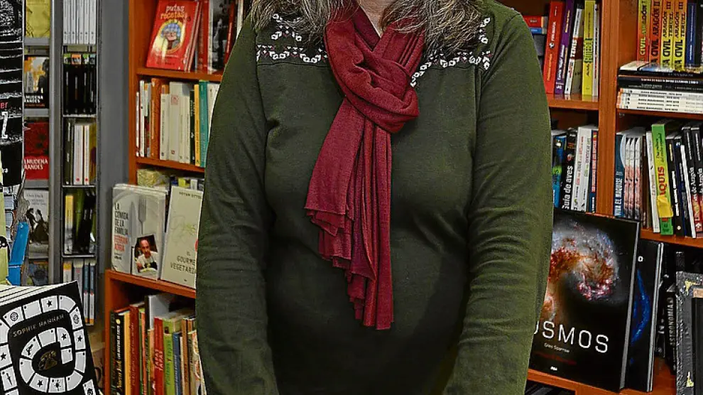 María Luisa Perruca, en su librería de la capital turolense.