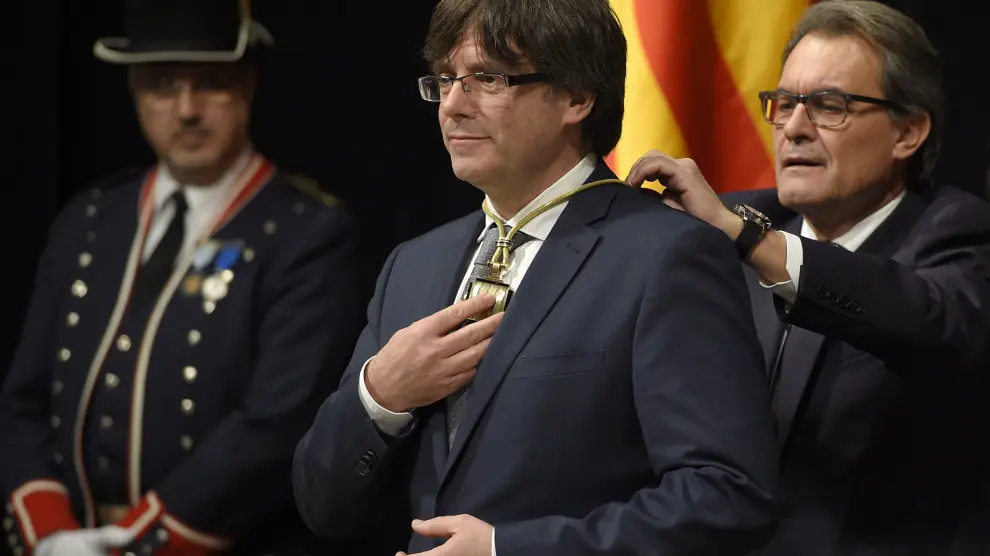 Los nuevos consejeros han prometido el cargo de acuerdo con la ley, al servicio de Cataluña.