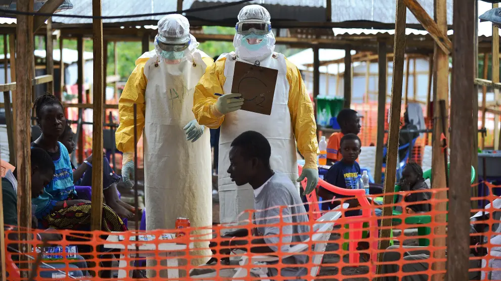 Fotografía, tomada en agosto, de un centro de tratamiento para el ébola de Médicos Sin Fronteras.
