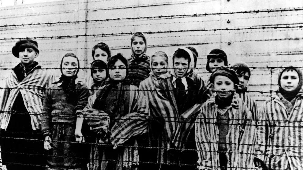 Una imagen tomada por el ejército soviético antes de liberar Auschwitz