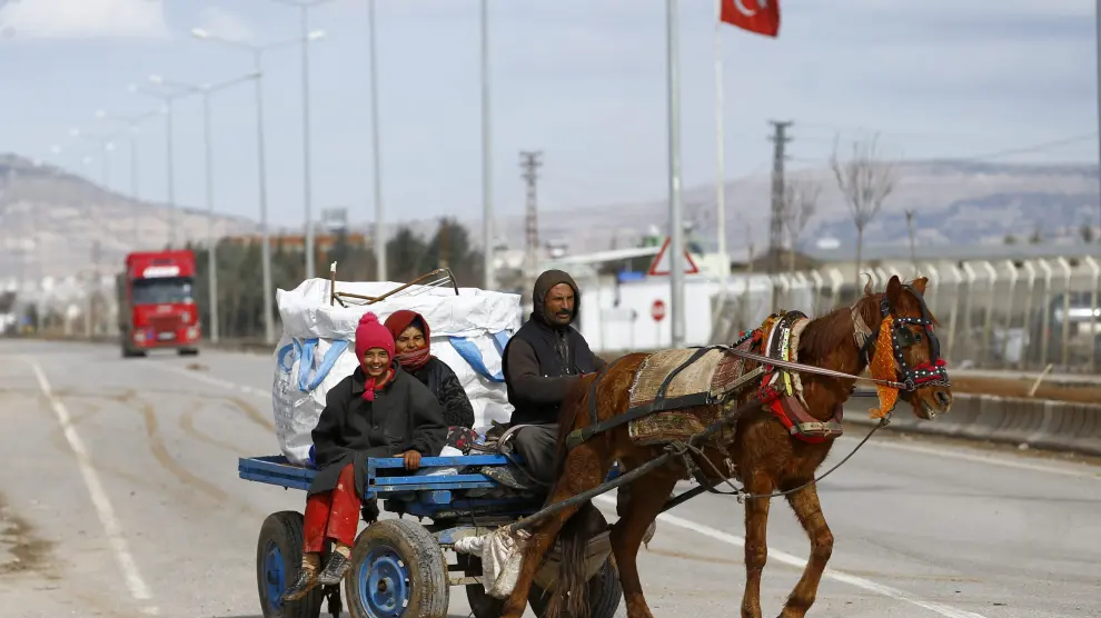 Inmigrantes en la frontera turca