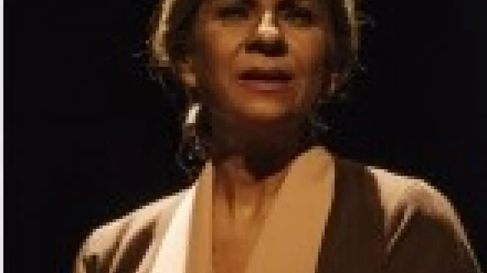 Lolita Flores interpreta a 'La Colometa'.