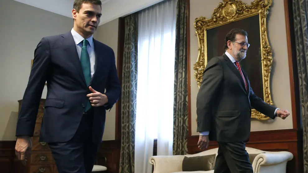 Foto de archivo de Rajoy y Sánchez.