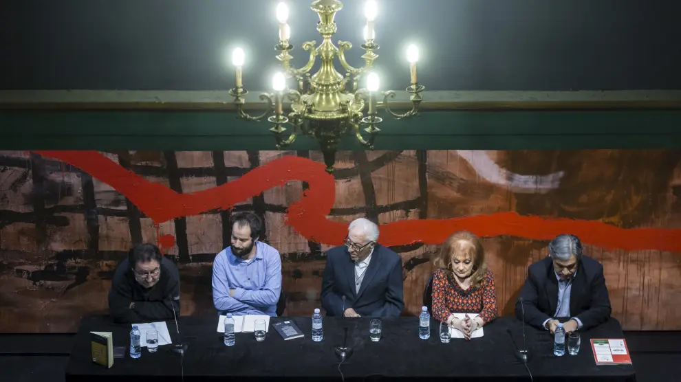Manuel Martínez Forega, José Luis Corral, Maribel Sánchez Aparicio, Rosendo Tello, Chusé Aragüés y Juan Marqués, en el Principal.