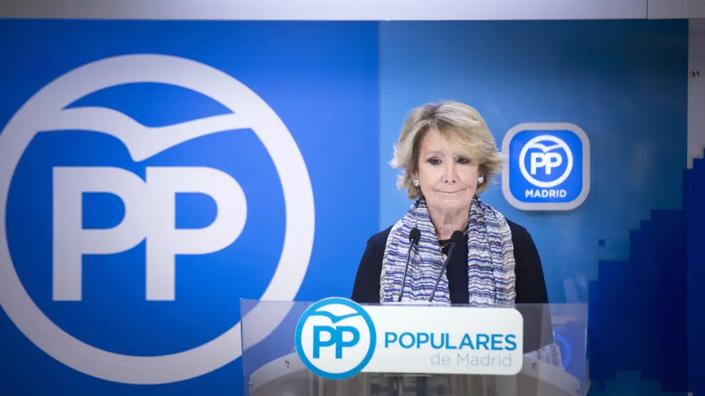 La presidenta del PP de Madrid, Esperanza Aguirre, ha presentado su dimisión en el cargo
