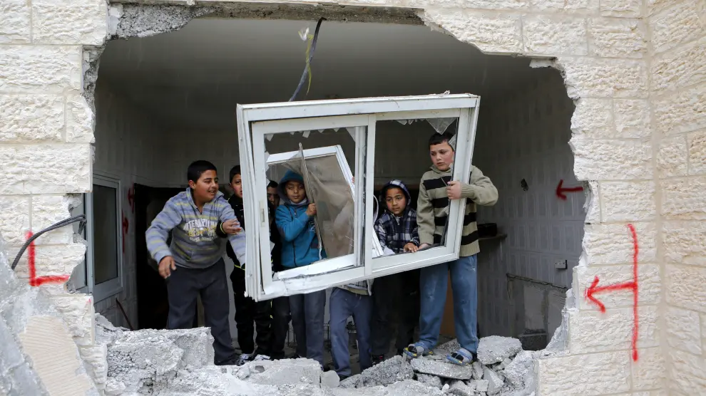 Ataque israelí a una vivienda palestina.