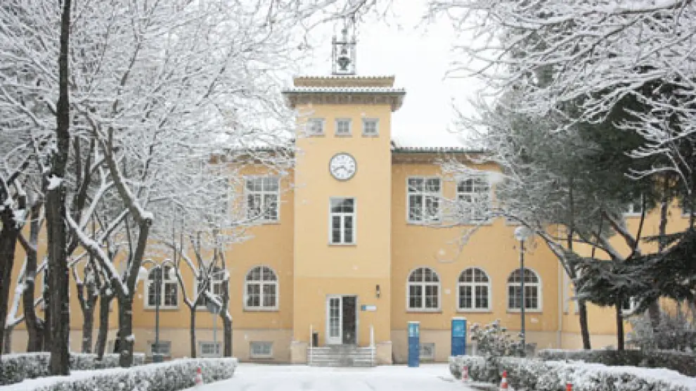 Una imagen del Instituto de Salud Carlos III, nevado.