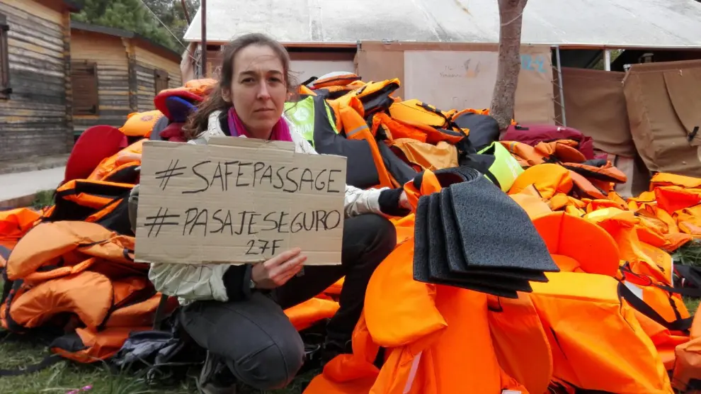 Susana Balet en un campo de refugiados de Lesvos