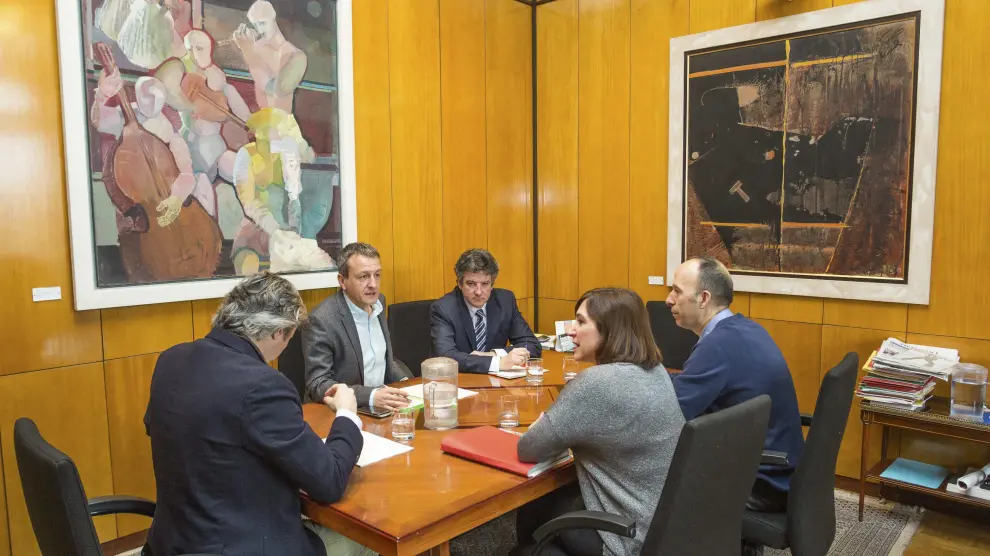Reunión de portavoces de Economía en el Ayuntamiento de Zaragoza.