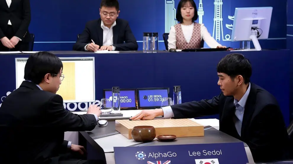 Humano contra máquina. Google DeepMind Challenge Match entre Lee Se-Dol y AlphaGo.