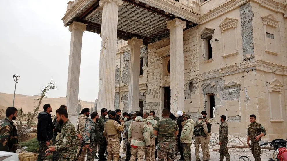 El Ejército sirio recupera la ciudad de Palmira.