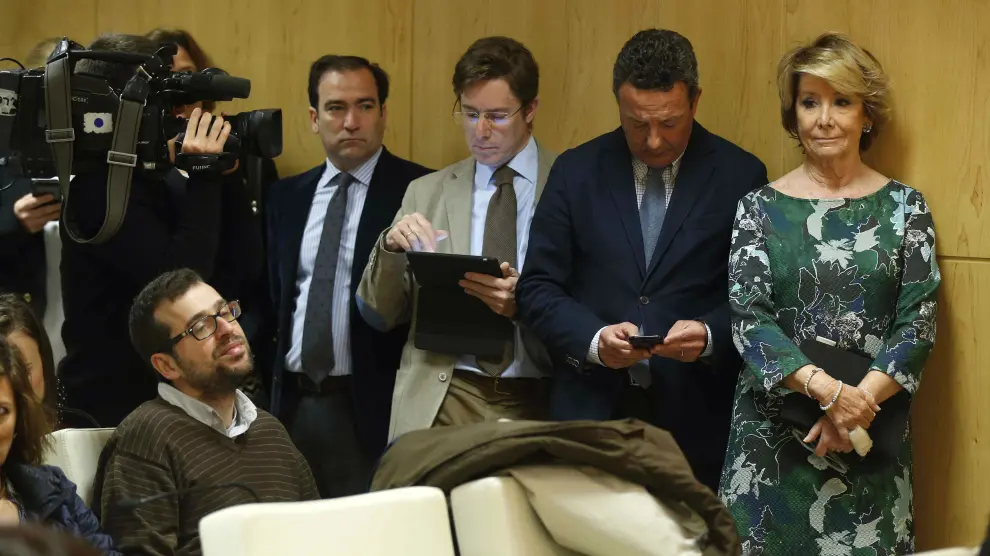 Los concejales del PP en el Ayuntamiento de Madrid durante la rueda de prensa que la alcaldesa.