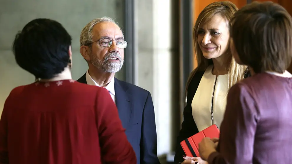 José Ignacio Sánchez, coordinador de trasplantes de Aragon y Sandra García, directora general del IACS.