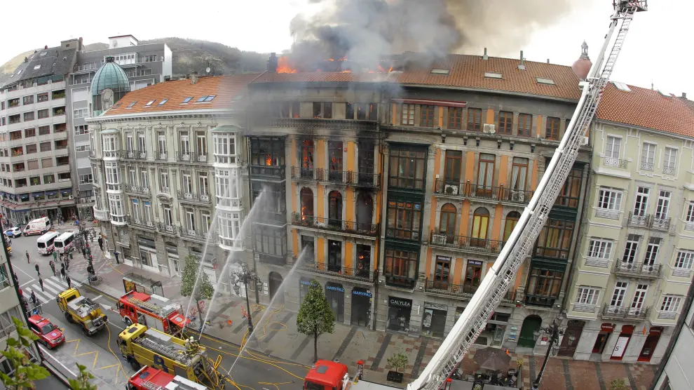 Incendio en el centro de Oviedo