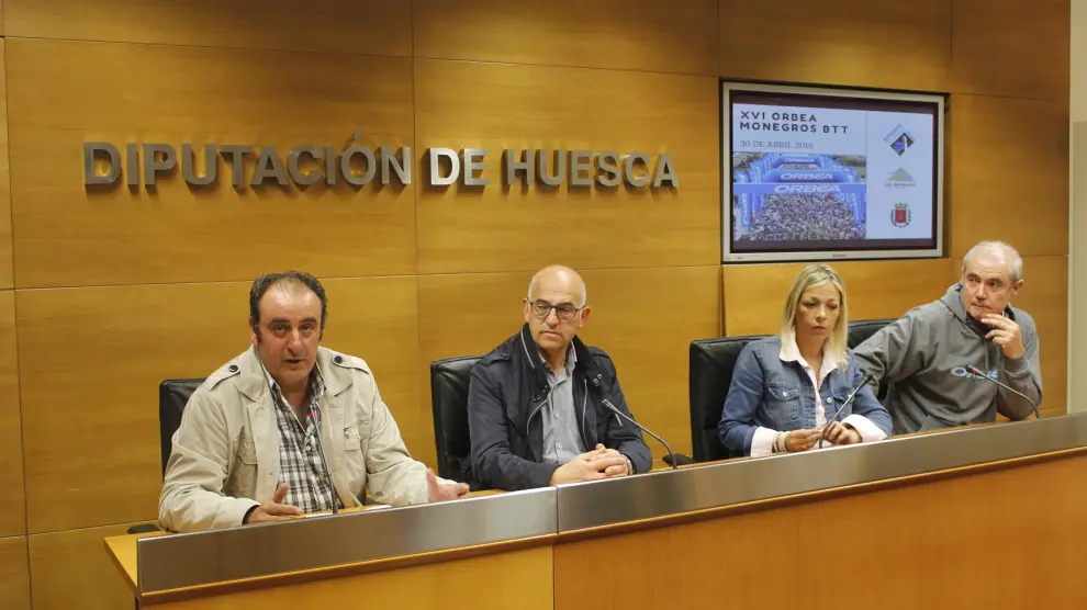 Imagen del acto de presentación de la prueba en Huesca.