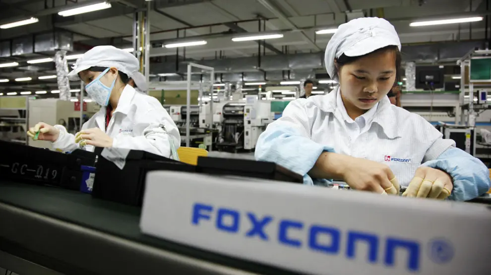 Estas labores serán ahora realizadas por robots en la fábrica de Foxconn.